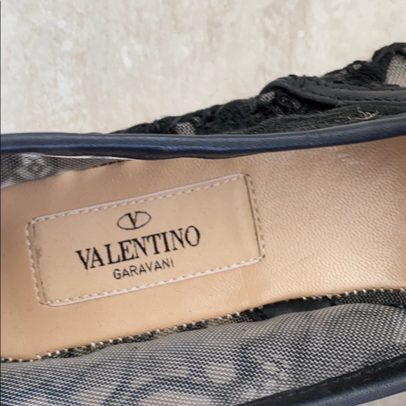 Authentic Valentino Floral Black Lace Espadrilles - Picture 5 of 7
